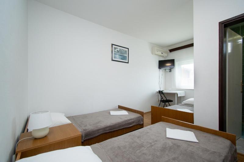 Triple Room image 1