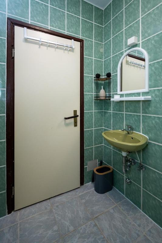 Double Room with Balcony image 4