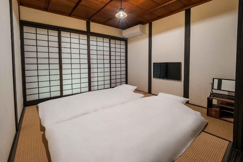 Anzu an Machiya House - image 5