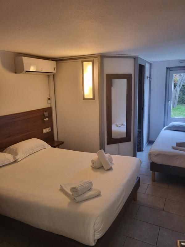 Triple Room image 4