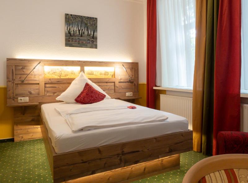 Single Room image 1
