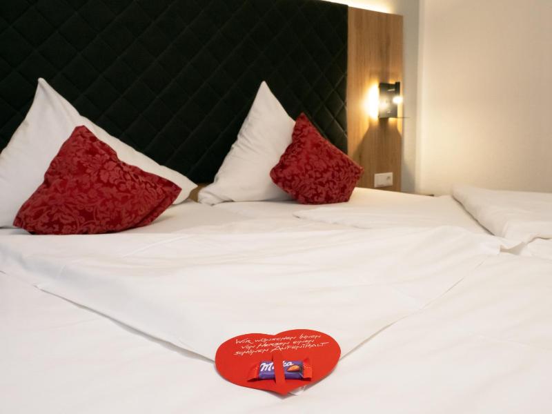 Comfort Double Room image 4