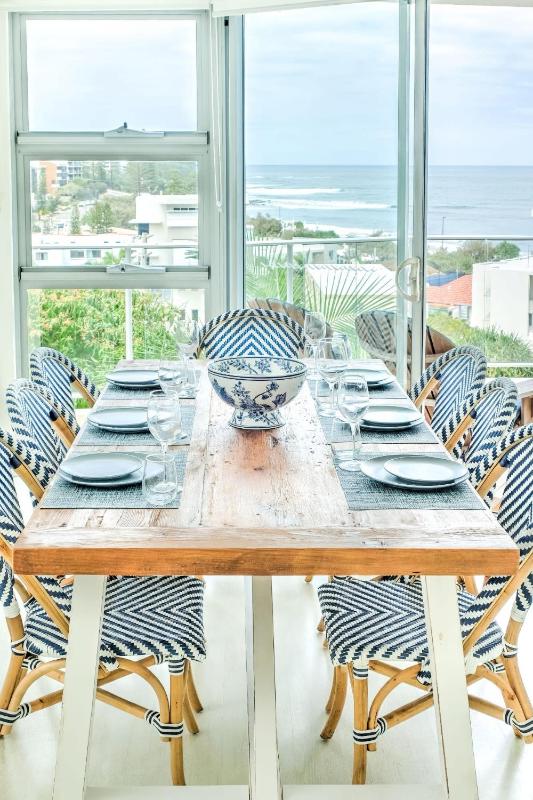 Hamptons Style Penthouse at Kings Beach - image 15