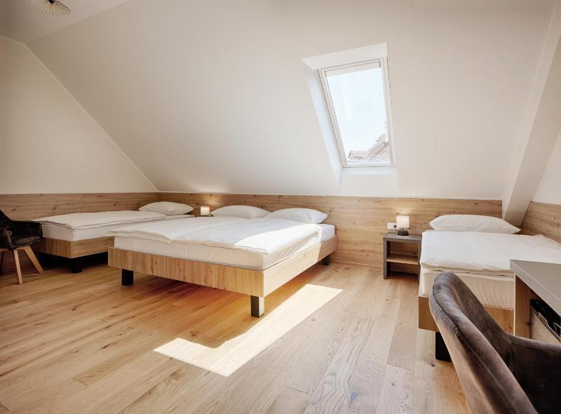 Quadruple Room with Private Bathroom image 2