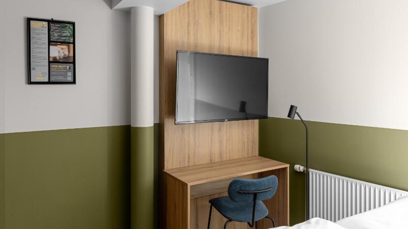 Compact Double image 4