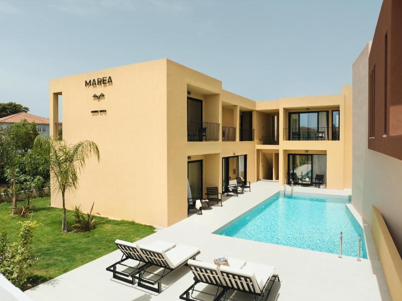 Marea Luxury Suites - image 1