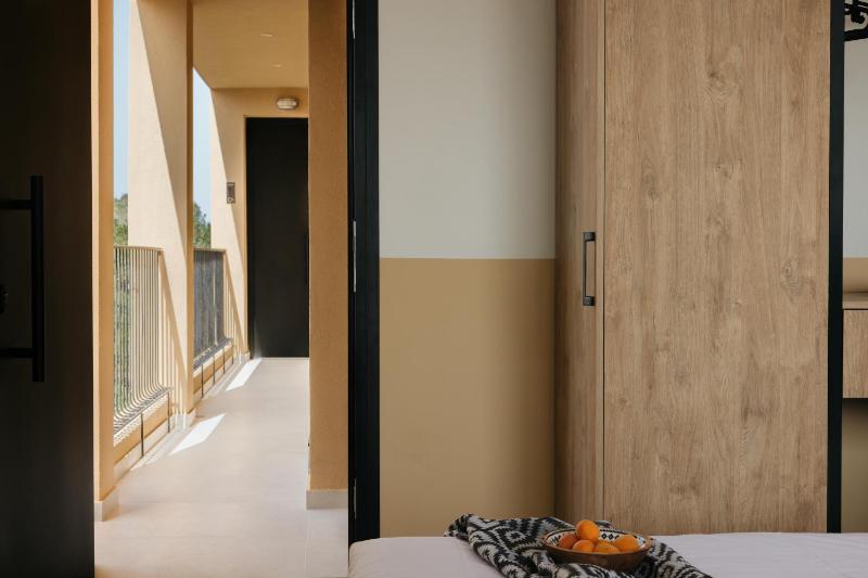 Marea Luxury Suites - image 16