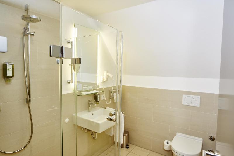 Single Room image 2