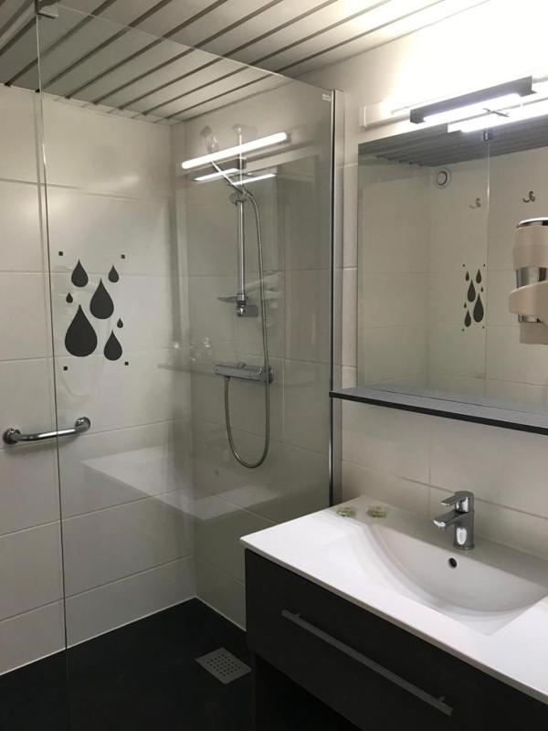 Double Room image 1