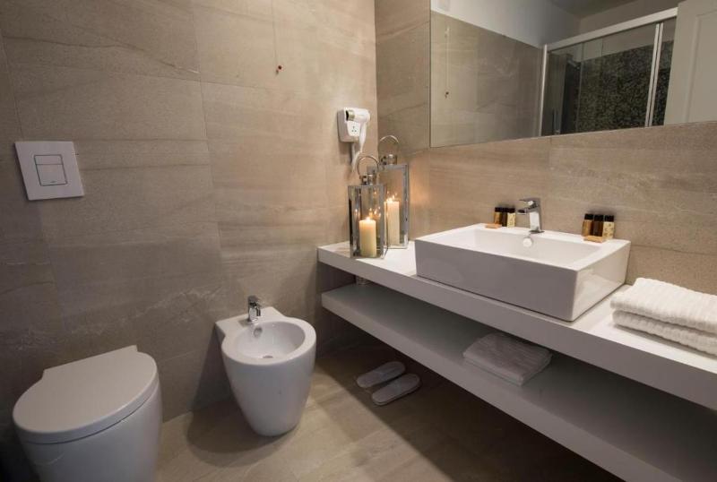 King Suite with Sea View image 2