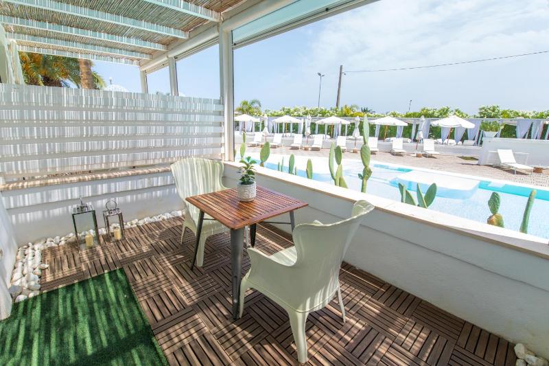 Suite with Pool View image 4