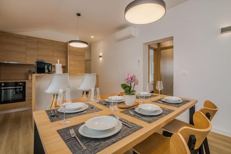 Modern apartment Marko with Sea View - image 8