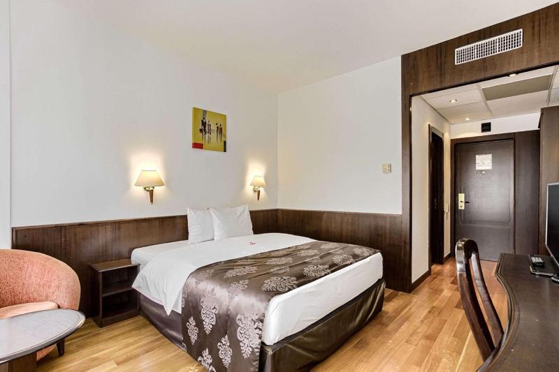 Standard Double Room image 1