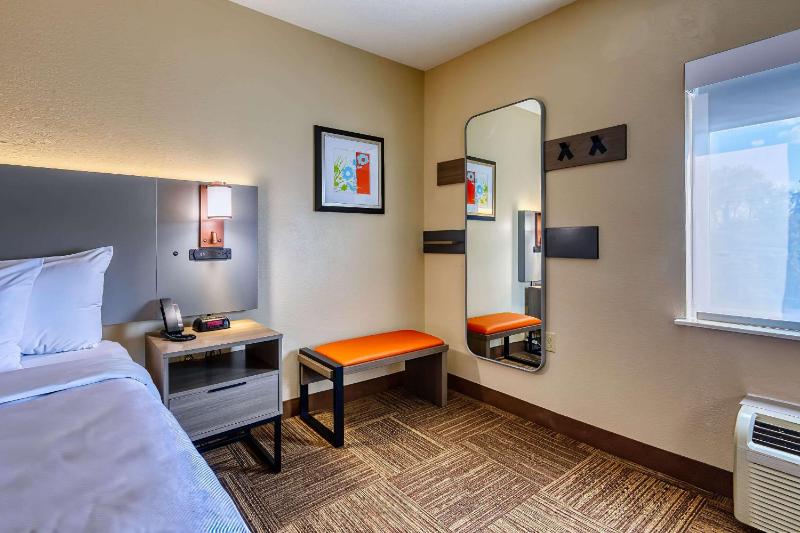 King Room image 4