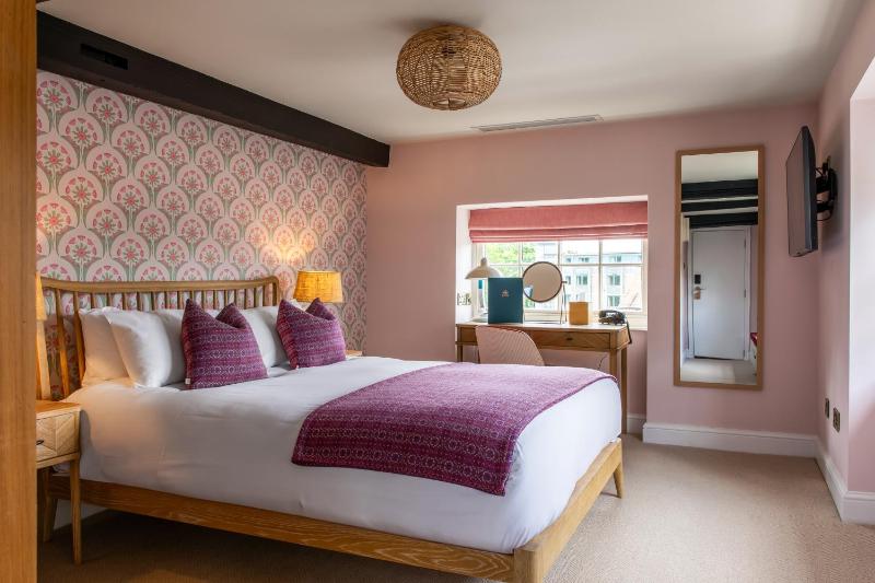 Superior Double Room image 1