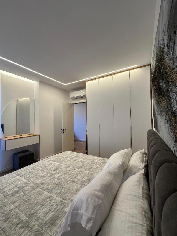 Golden Shore Apartament - image 2