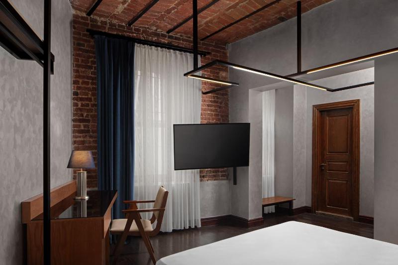 Galata House Standard image 4