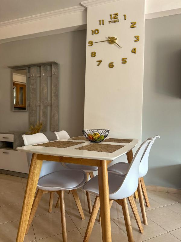 Blue Breeze Apartament Saranda - image 5