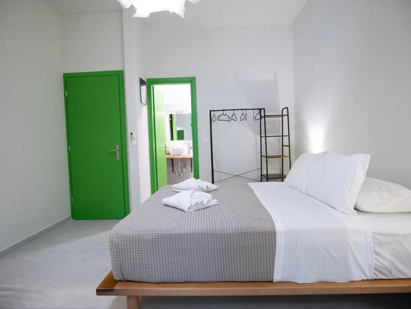 Mondrian Guest House - image 34