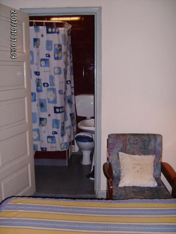 Single Room image 2