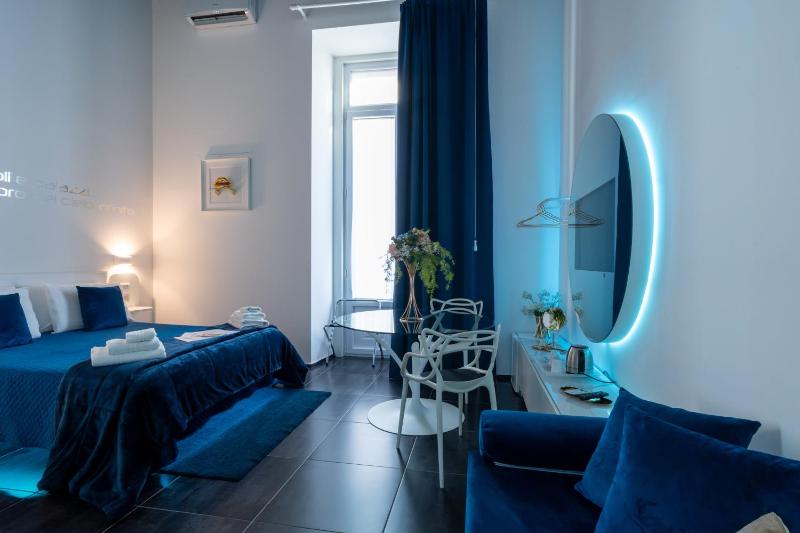 Deluxe Double Room image 1