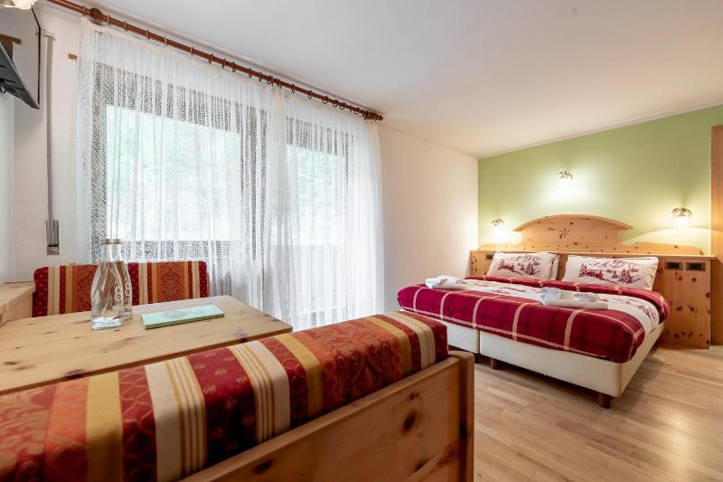 Quadruple Room image 1