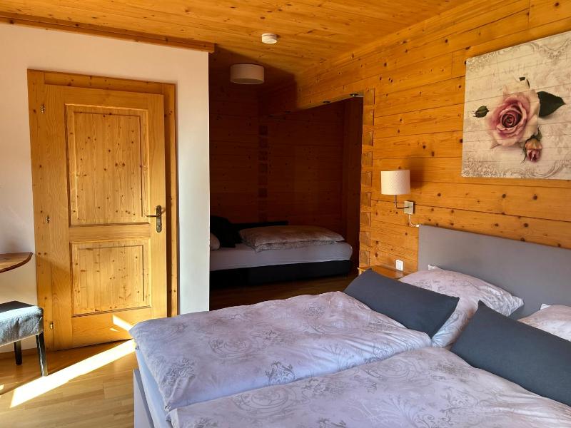 Triple Room with Balcony image 3