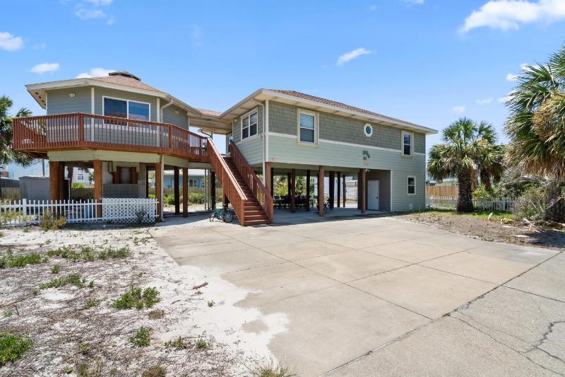 Keepin' It Reel Beach House - image 1