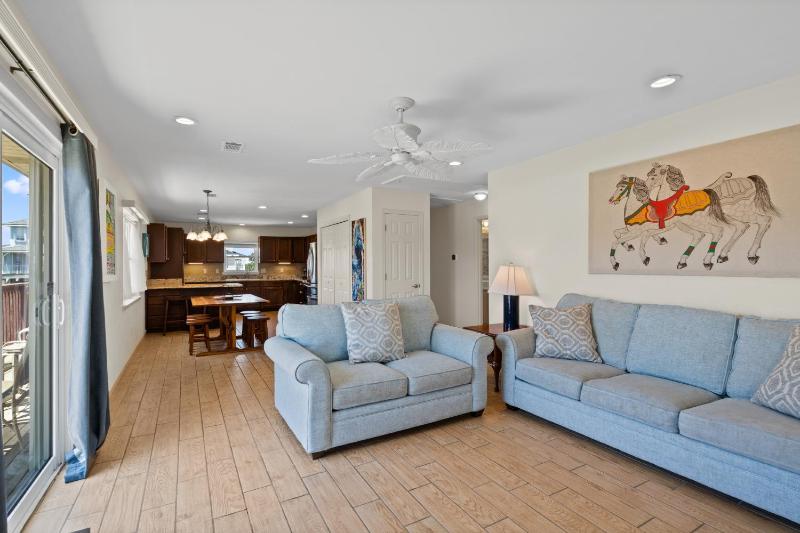 Keepin' It Reel Beach House - image 2