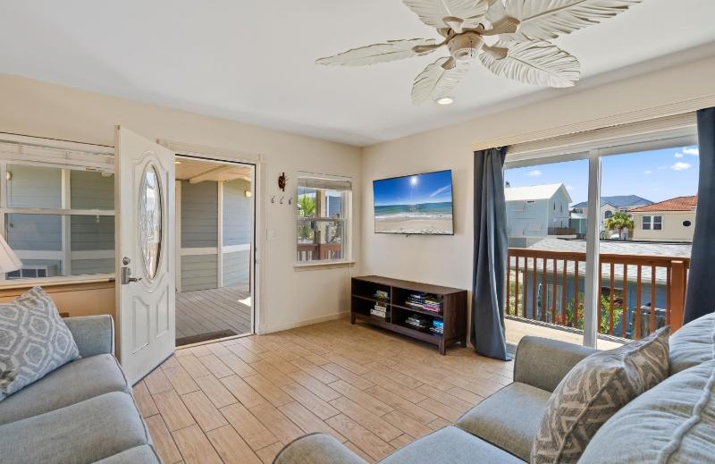 Keepin' It Reel Beach House - image 15
