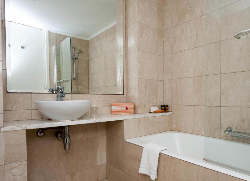 Double or Twin Room with Inland View image 2