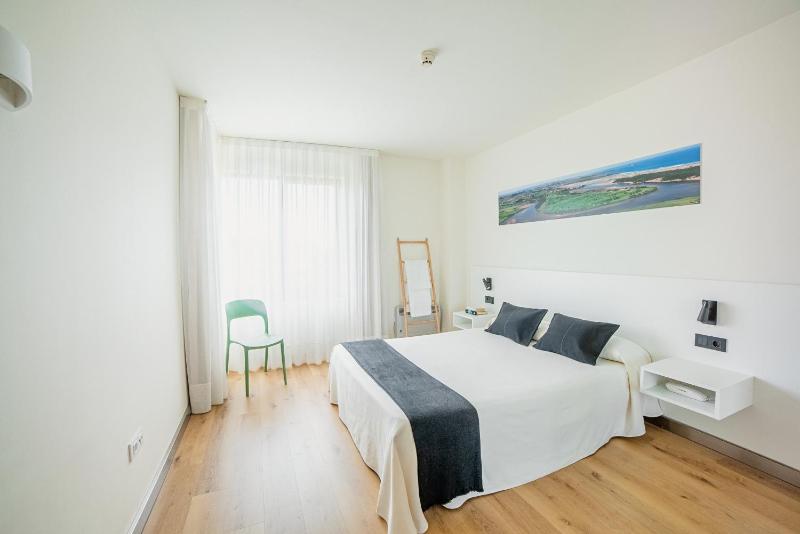 Apartment Premium with Terrace (2 Adults + 2 Children) image 1