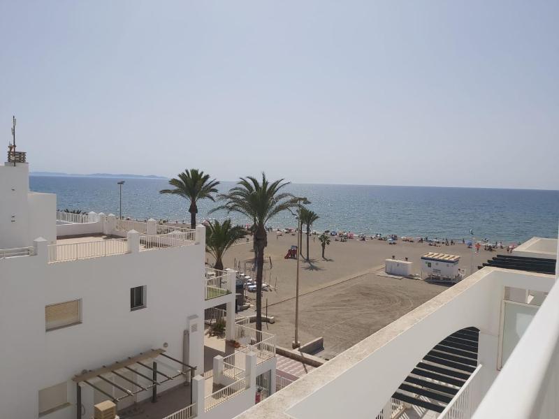 One-Bedroom Apartment with lateral sea views and Terrace (2 Adults + 2 Children)  image 1