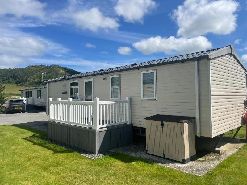 Cozy 2 Bedroom Static Caravan in Clarach Bay , Aberystwyth Images