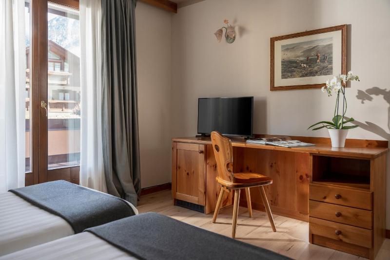 Double Room image 3