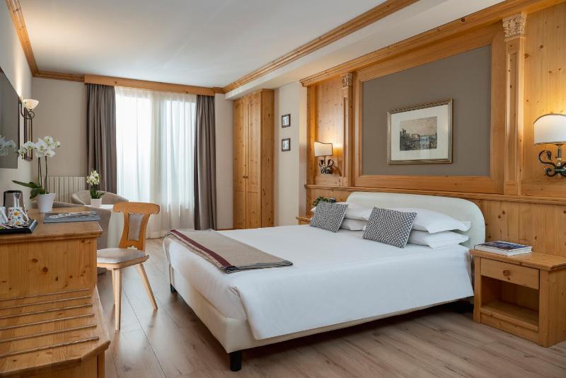 Junior Suite image 3