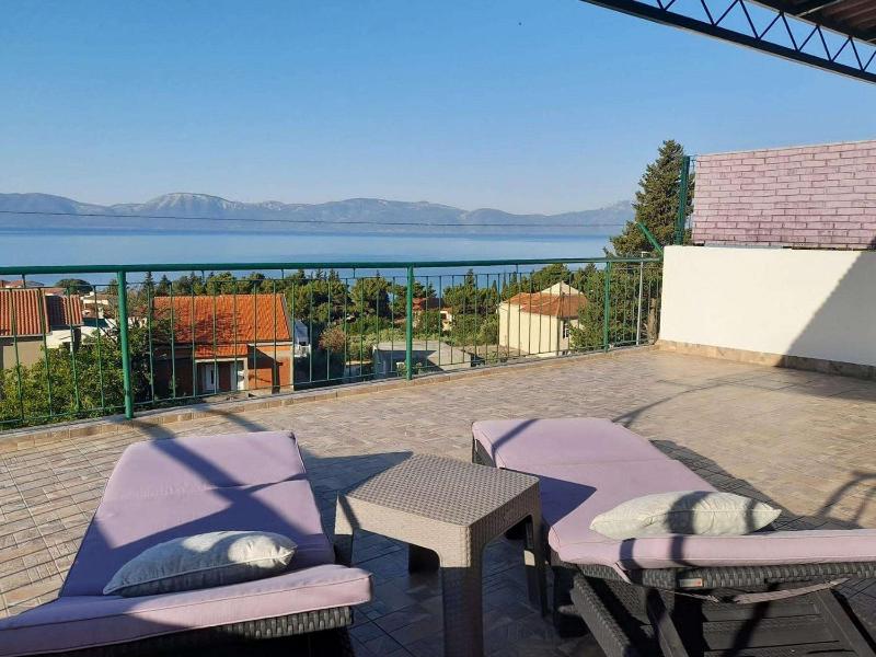 Two-Bedroom Apartment with Terrace and Sea View image 4
