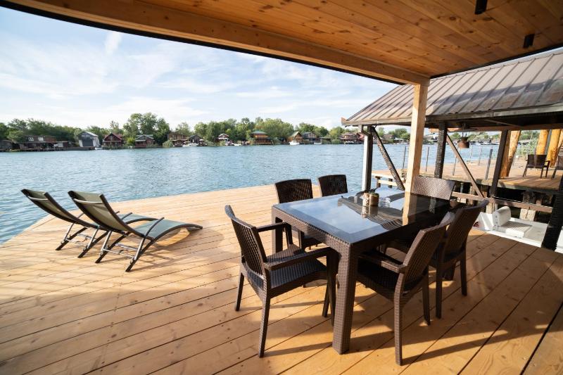 River house - Esperanza - image 3