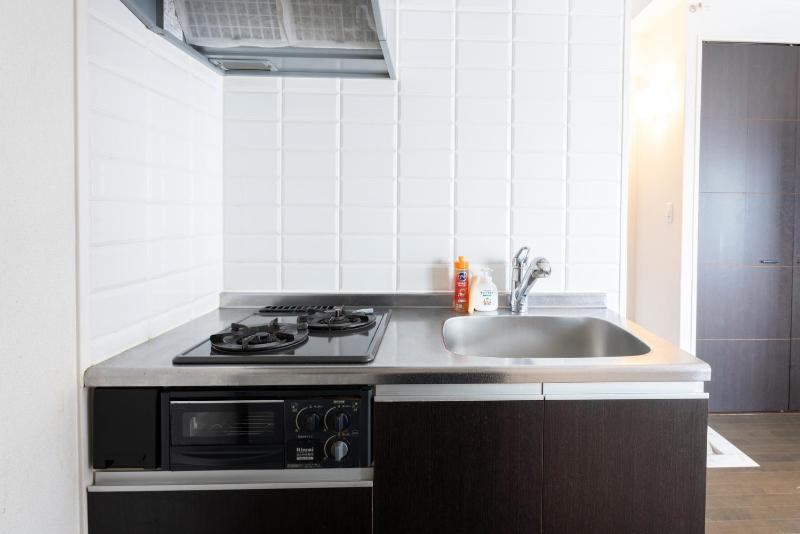 Yakuin apartment - image 16