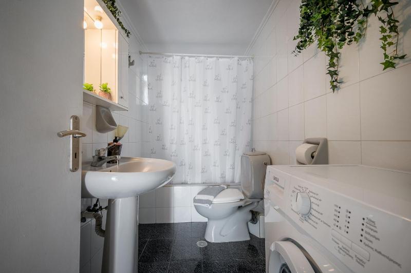 Stevi's Apartment - image 11