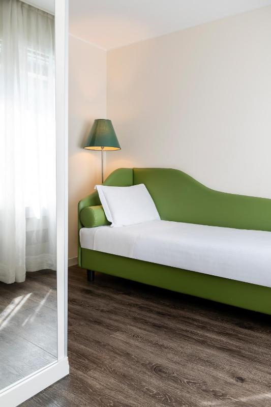 Comfort Double Room with Sofa Bed image 3