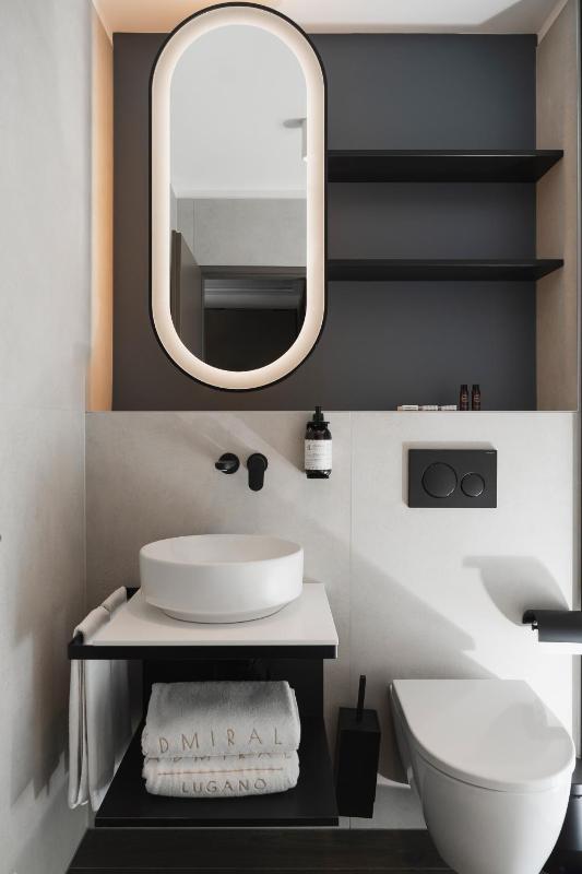 Superior Double Room image 4