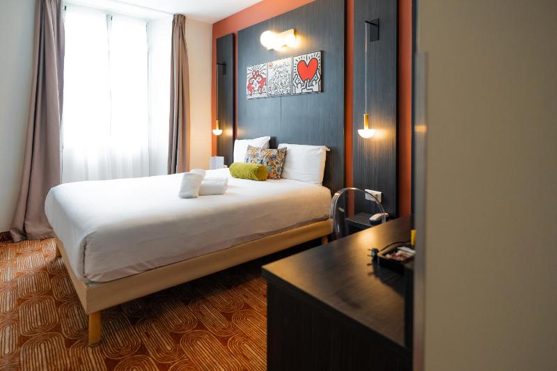 Classique Room image 3
