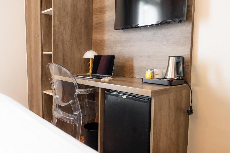 Small Standard Room image 4