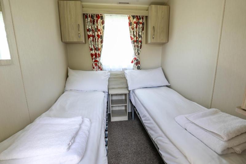2 Bedroom Deluxe Caravan  image 2