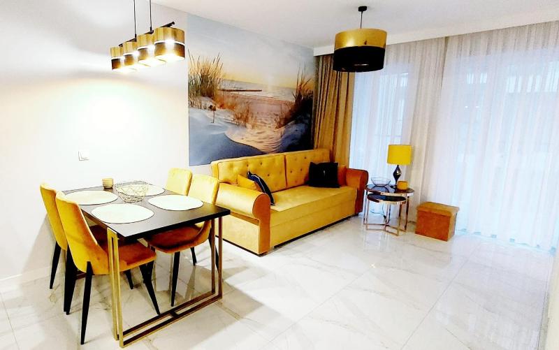 Gold Apartament z basenem Images