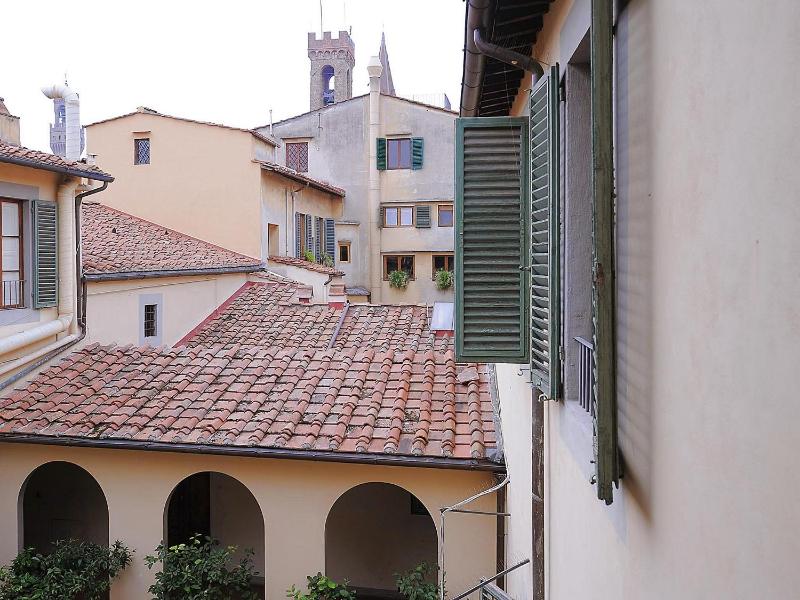 Executive Double Room image 2