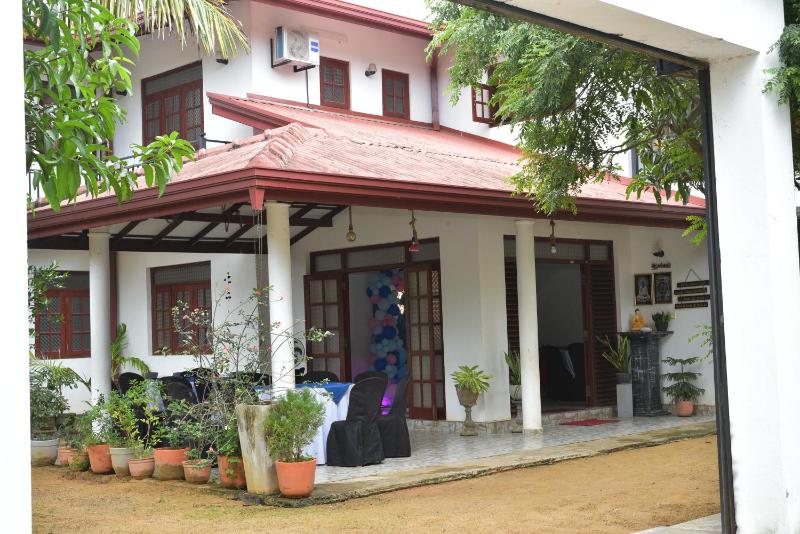 UR Villa Images