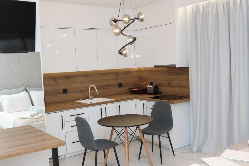 Studio with Sea View (2 Adults) image 4