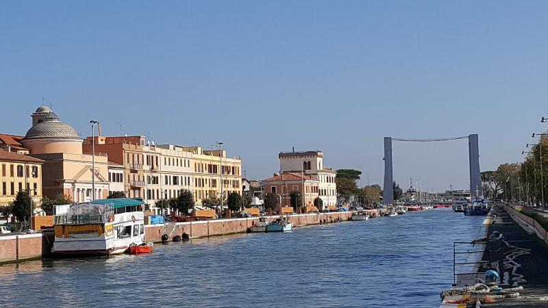 La Lira - image 21
